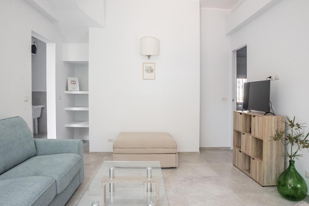 Euphorbia Apartments By Wonderful Italy Catania Bagian luar foto