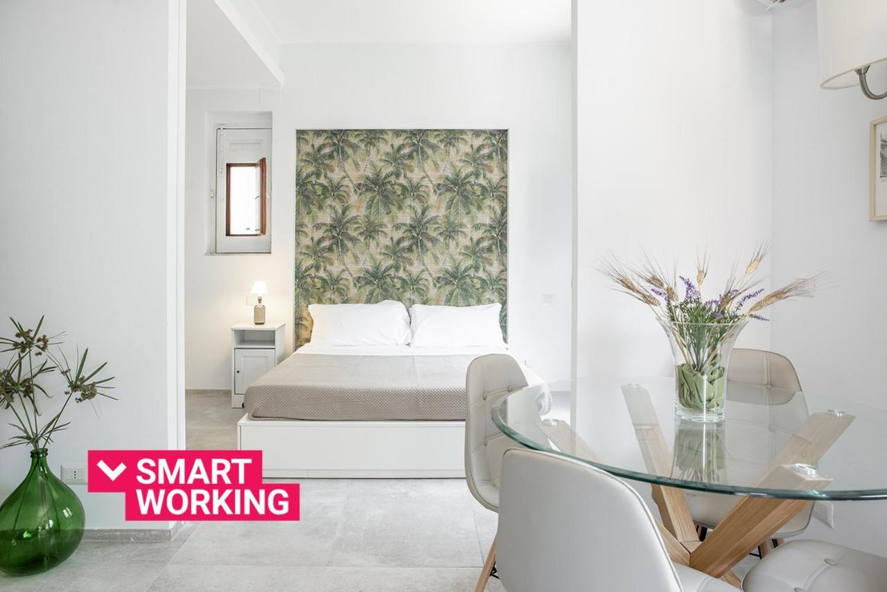 Euphorbia Apartments By Wonderful Italy Catania Bagian luar foto