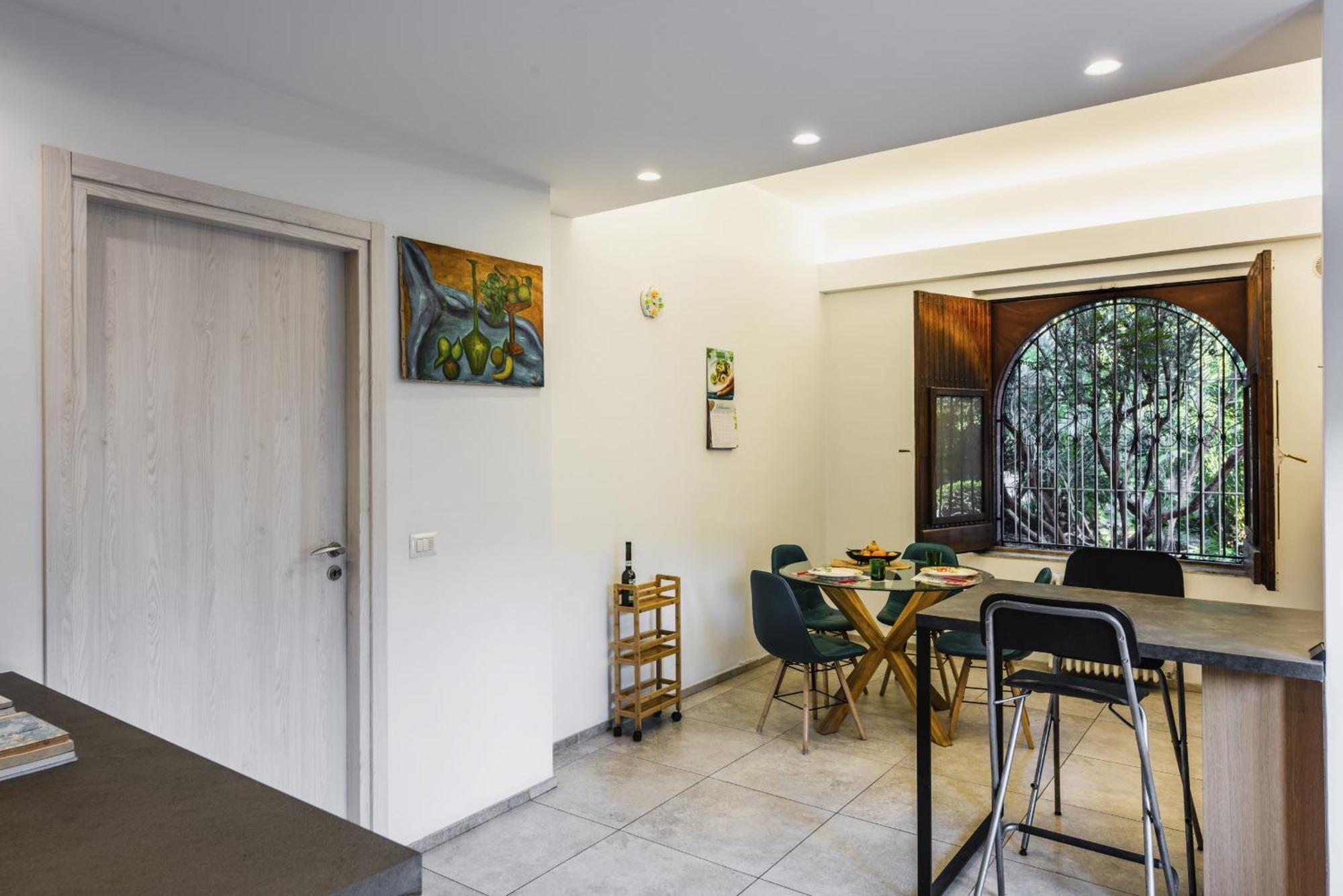 Euphorbia Apartments By Wonderful Italy Catania Bagian luar foto