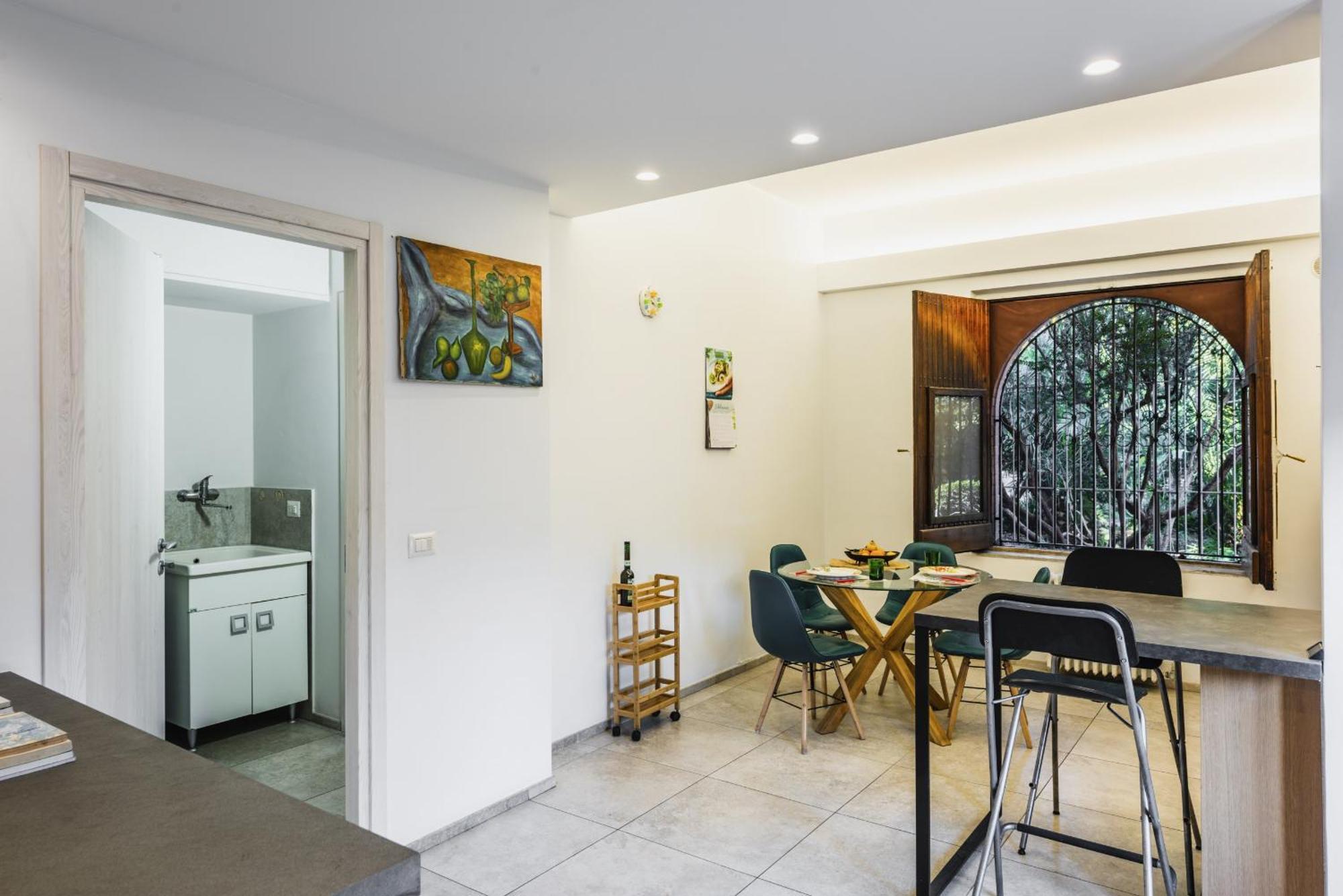 Euphorbia Apartments By Wonderful Italy Catania Bagian luar foto